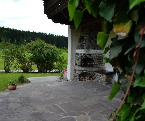 Апартаменты Glueckchalet *